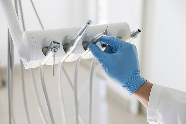 Professional Teeth Whitening technician working in Oakland, OR